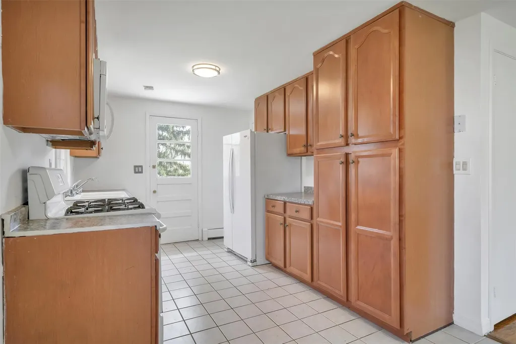 18 Stirrup Drive Newburgh NY 12550
