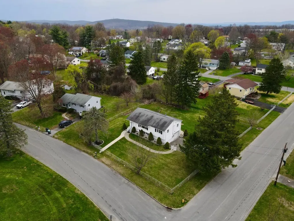 18 Stirrup Drive Newburgh NY 12550