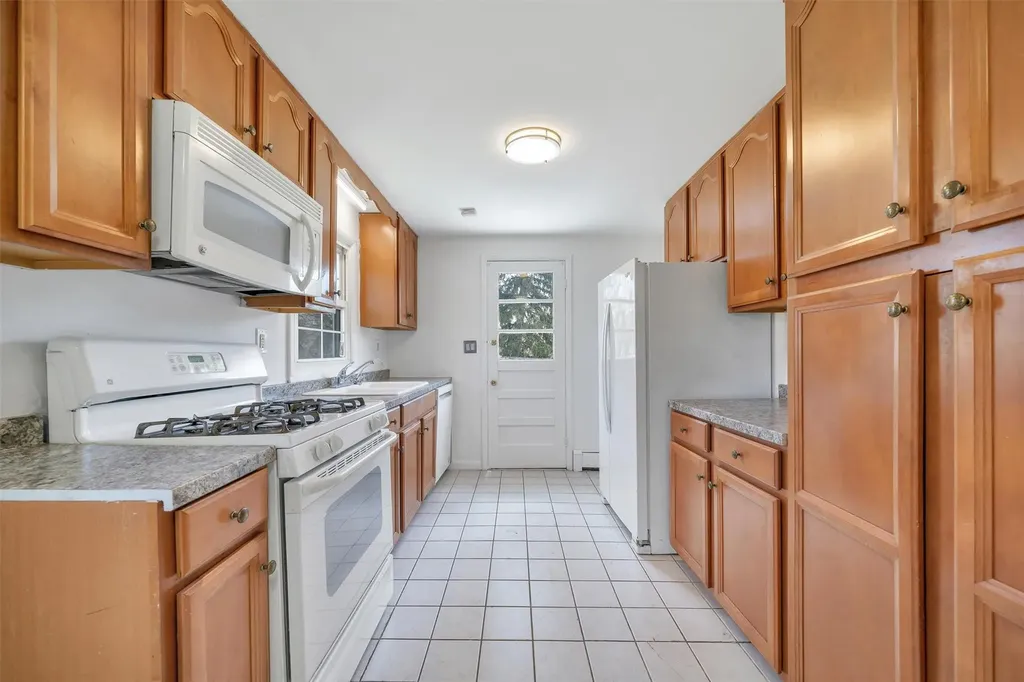 18 Stirrup Drive Newburgh NY 12550