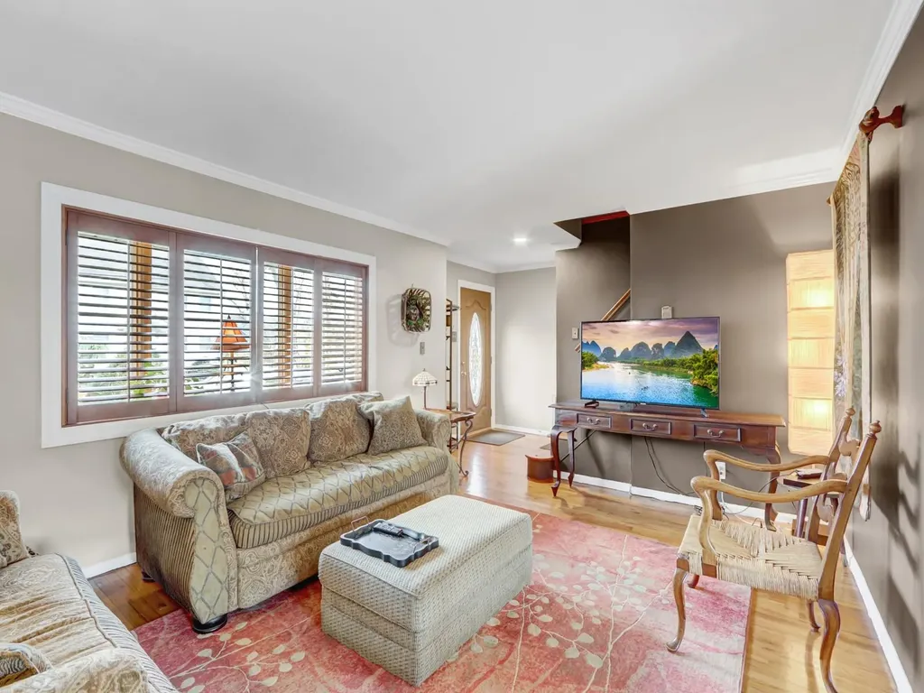 1918 Carroll Avenue Merrick NY 11566