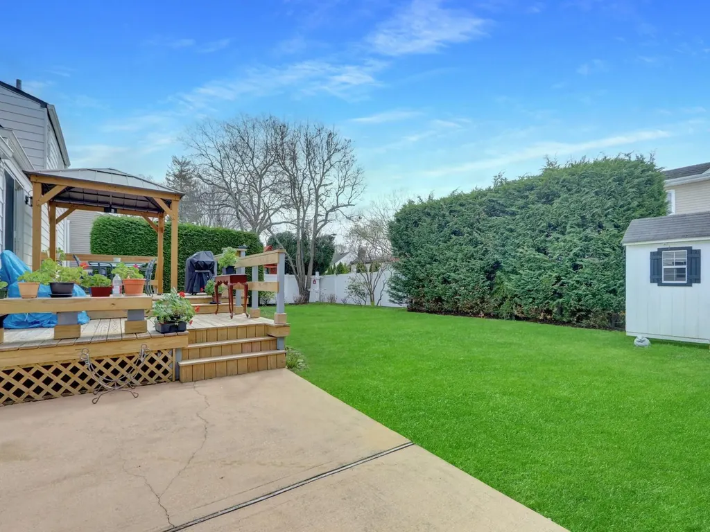 1918 Carroll Avenue Merrick NY 11566