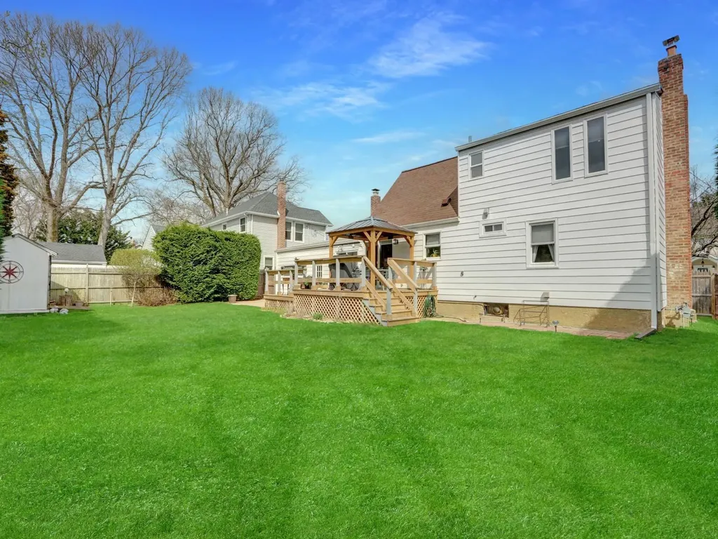 1918 Carroll Avenue Merrick NY 11566
