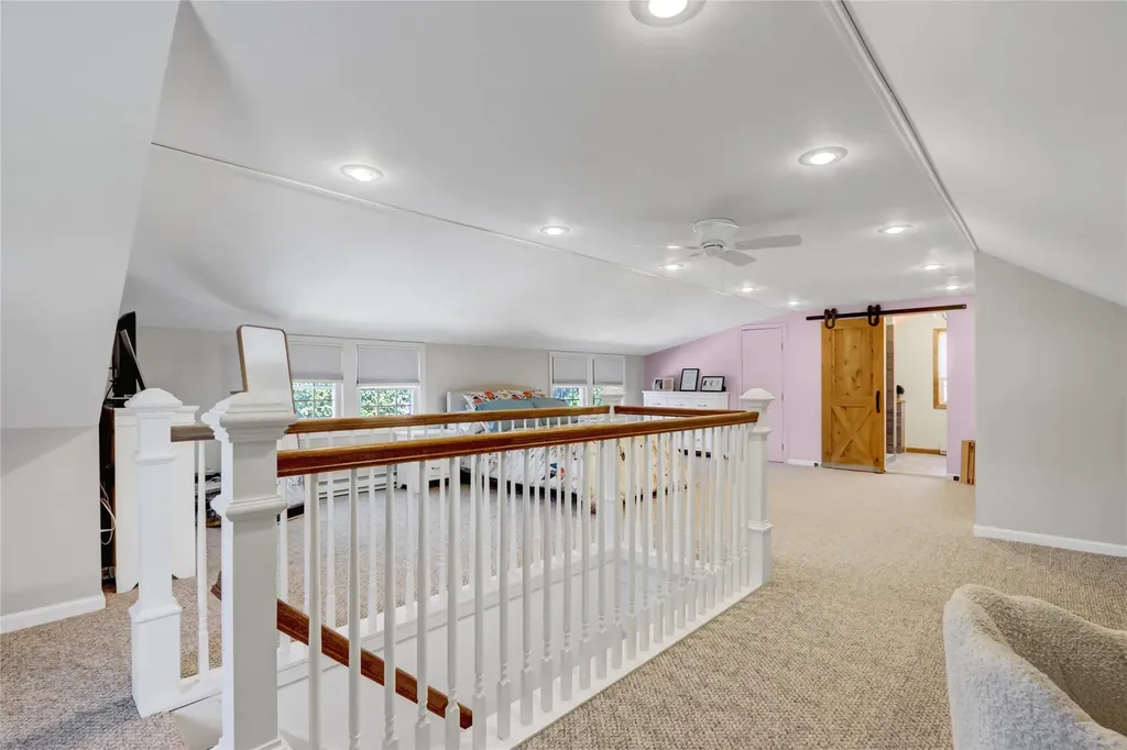 323 Montgomery Avenue West Babylon NY 11704