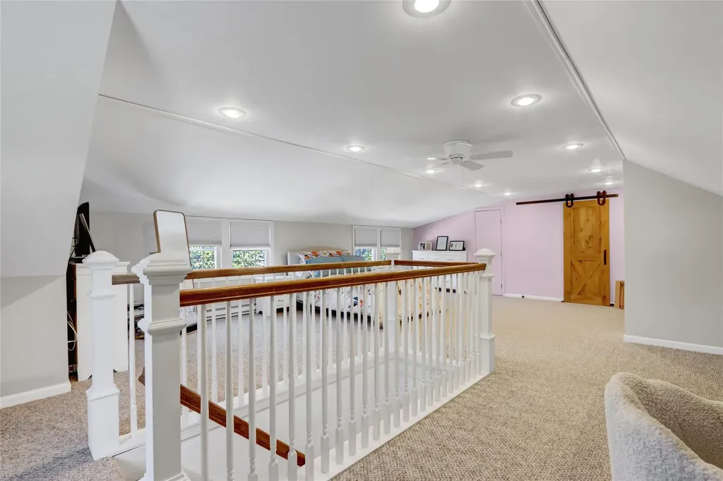 323 Montgomery Avenue West Babylon NY 11704