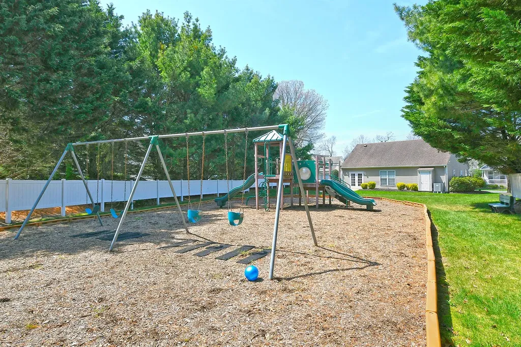 209 Pleasant Drive Bay Shore NY 11706
