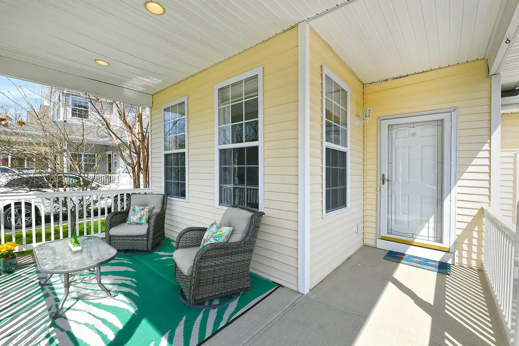 209 Pleasant Drive Bay Shore NY 11706