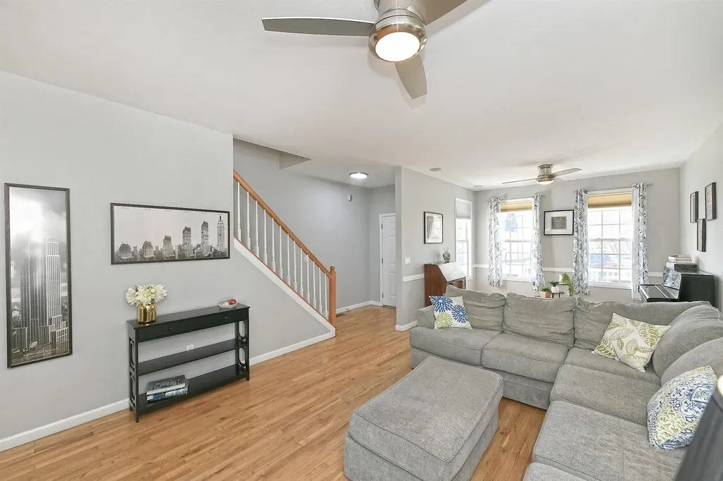 209 Pleasant Drive Bay Shore NY 11706