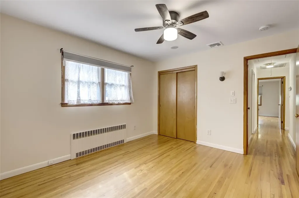 41 Livingston Avenue Babylon NY 11702