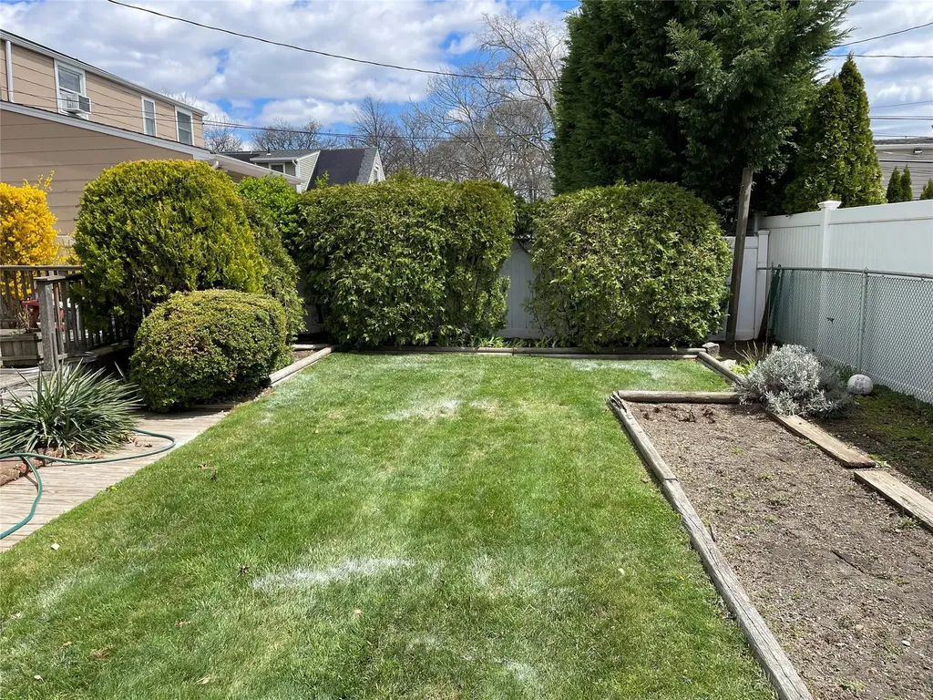 1825 Dover Road Wantagh NY 11793