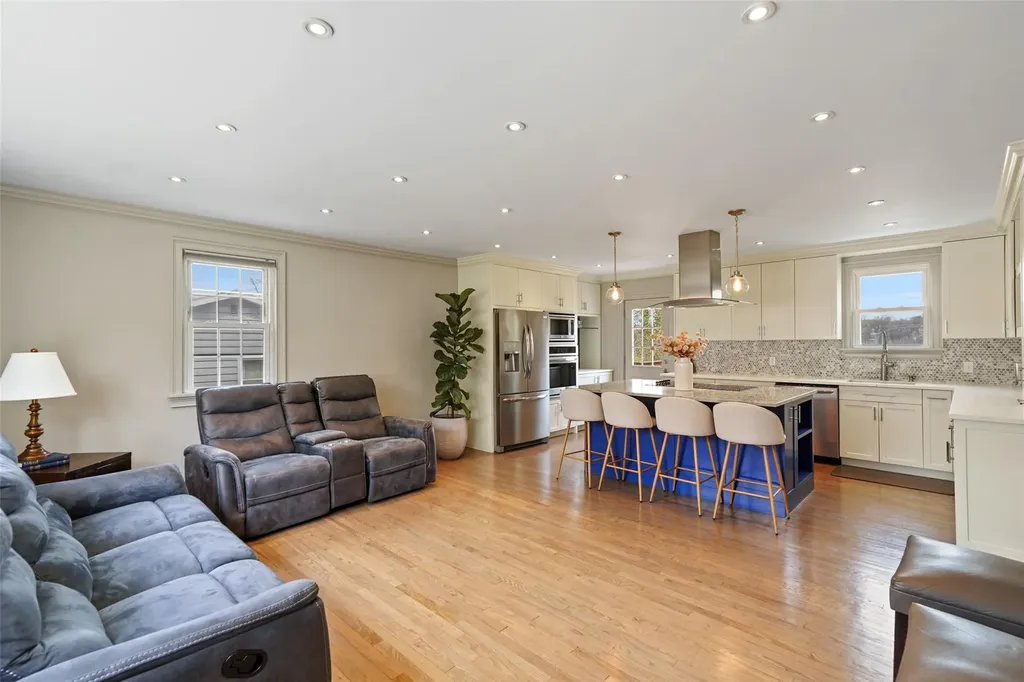4 Perry Avenue White Plains NY 10603