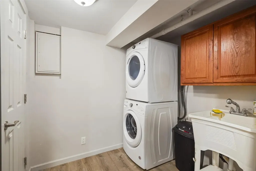 4 Perry Avenue White Plains NY 10603