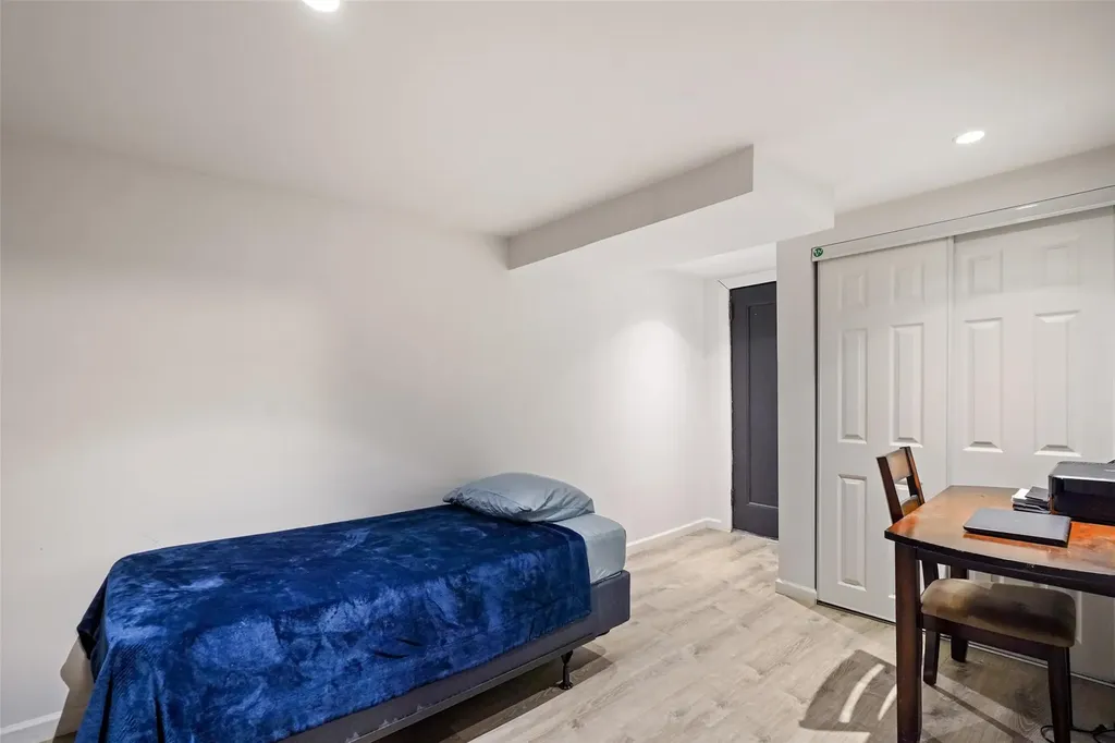 4 Perry Avenue White Plains NY 10603