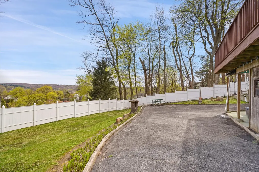 4 Perry Avenue White Plains NY 10603