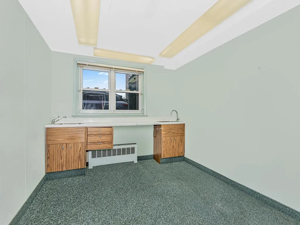 3060 Roberts Avenue Bronx NY 10461