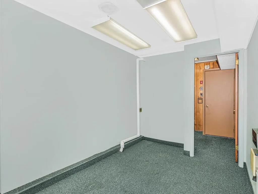 3060 Roberts Avenue Bronx NY 10461