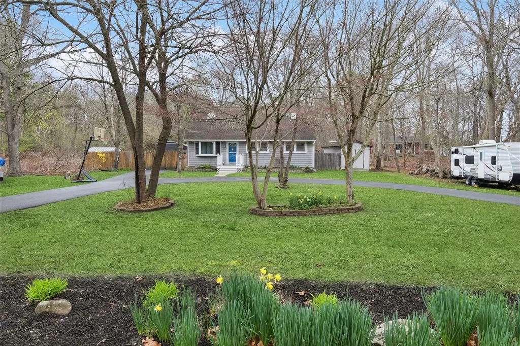 113 Ridge Road Ridge NY 11961