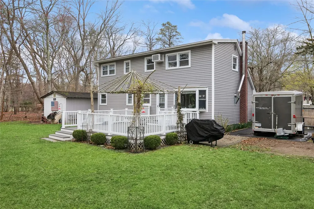 113 Ridge Road Ridge NY 11961