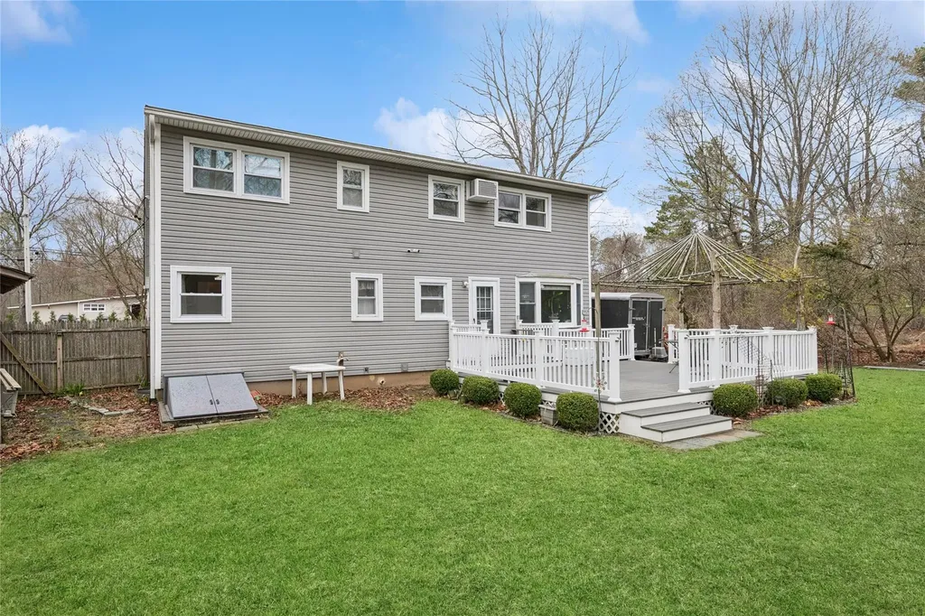 113 Ridge Road Ridge NY 11961