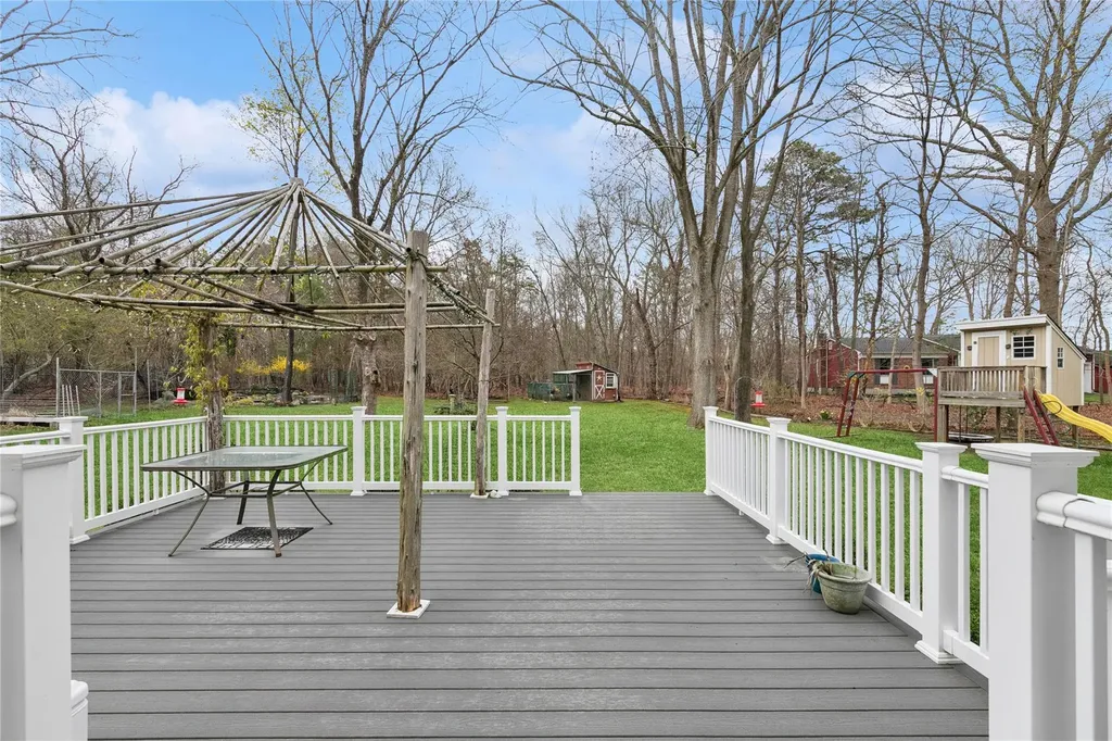 113 Ridge Road Ridge NY 11961