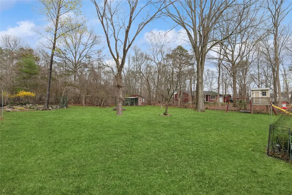 113 Ridge Road Ridge NY 11961