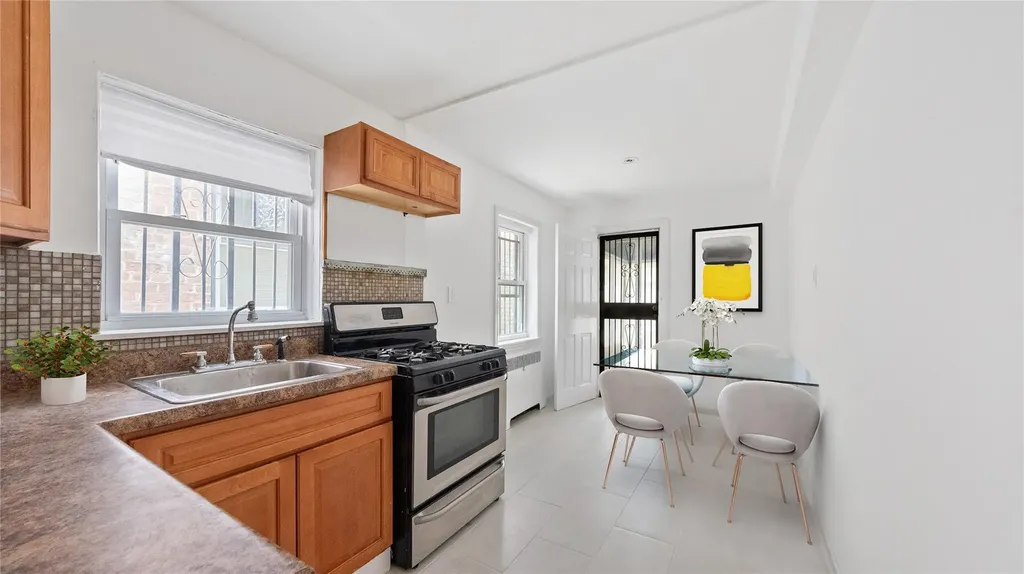 1813 Edenwald Avenue Bronx NY 10466