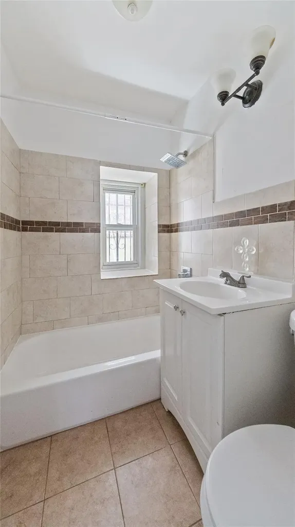 1813 Edenwald Avenue Bronx NY 10466