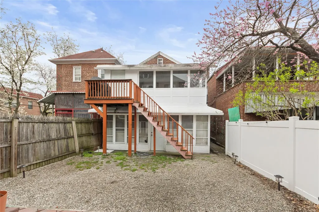 1813 Edenwald Avenue Bronx NY 10466