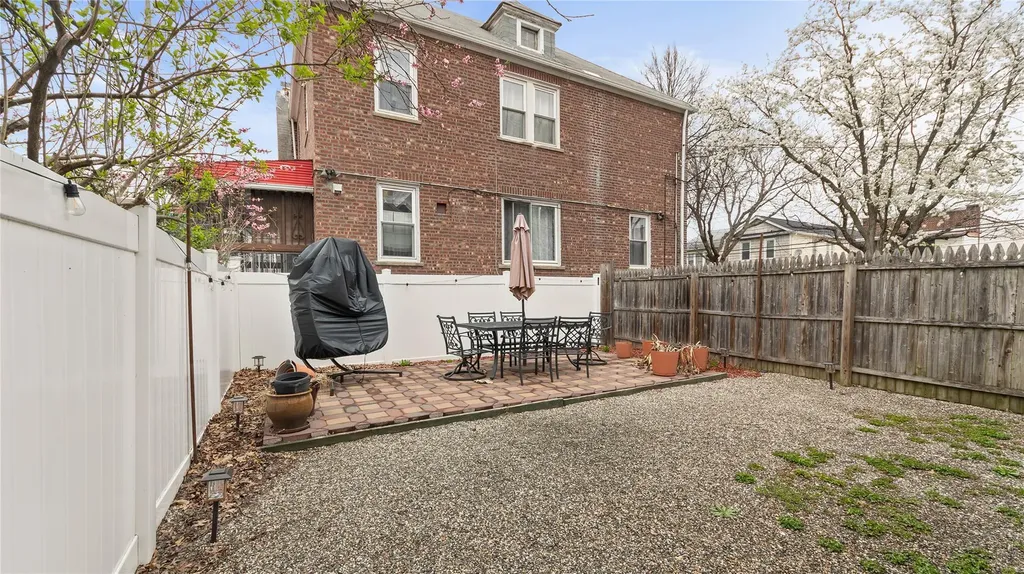 1813 Edenwald Avenue Bronx NY 10466