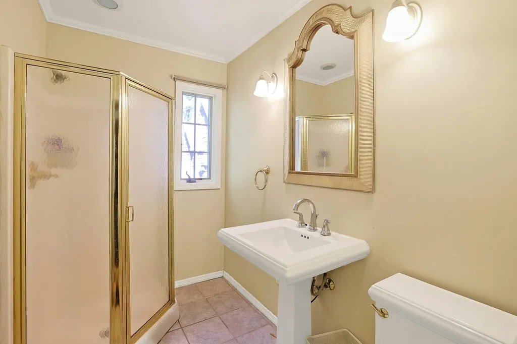 35 Harding Street Pearl River NY 10965