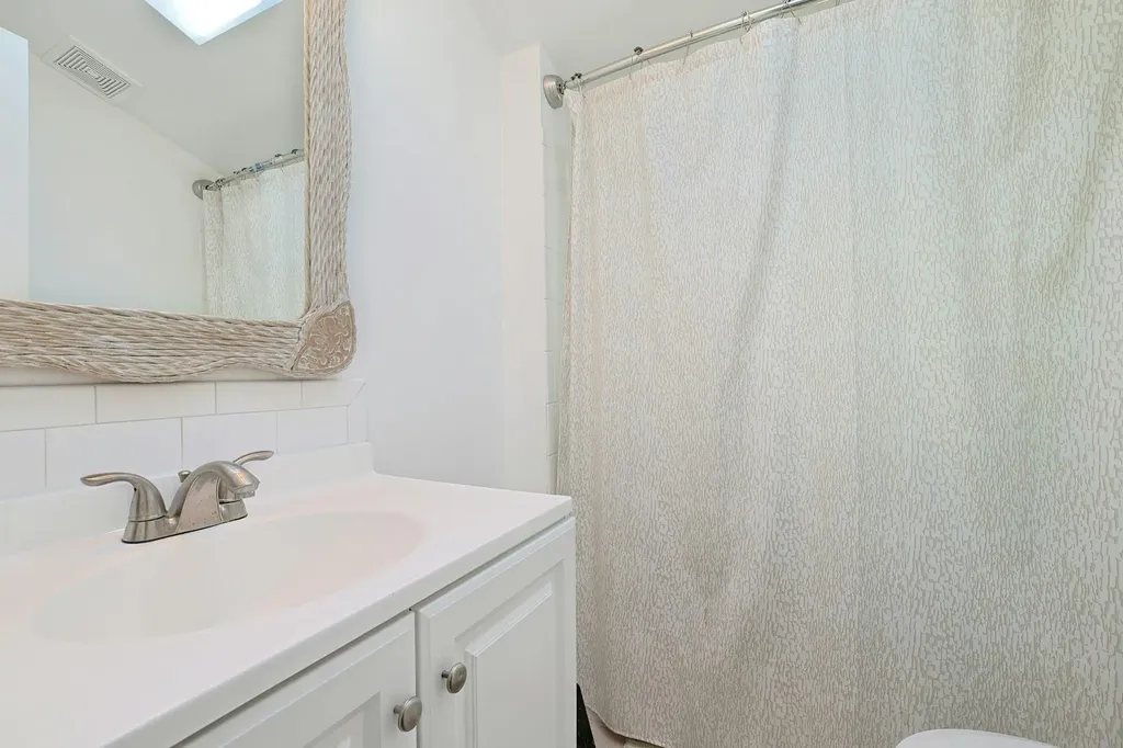35 Harding Street Pearl River NY 10965