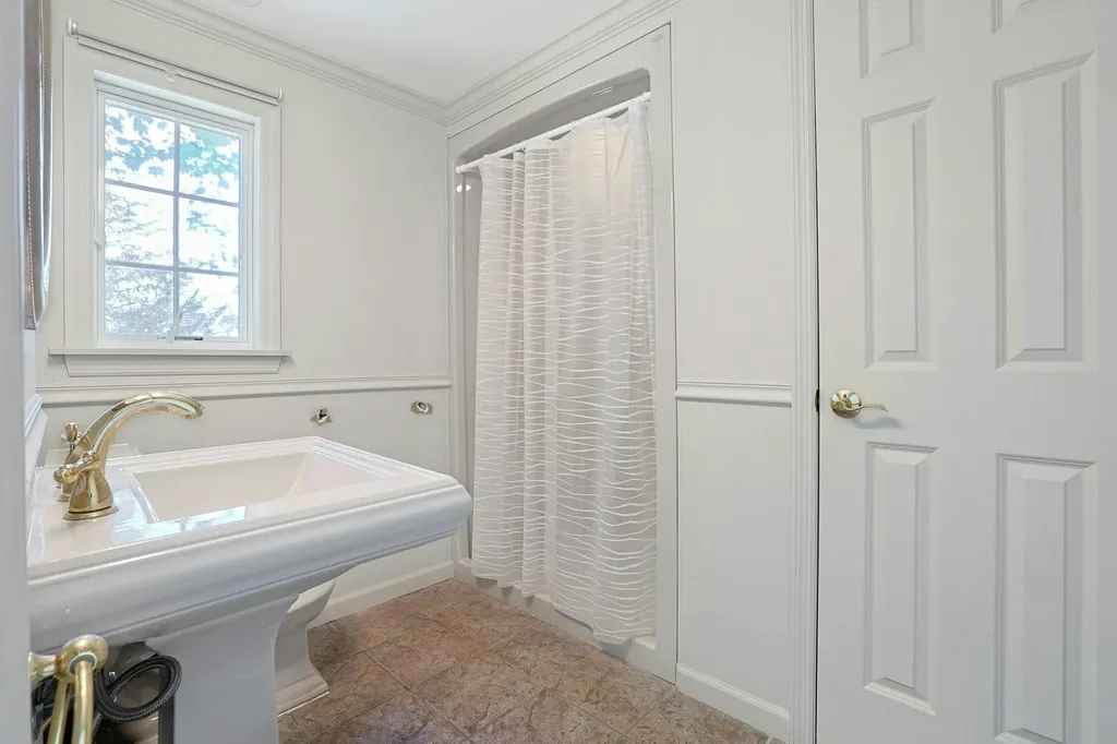 35 Harding Street Pearl River NY 10965