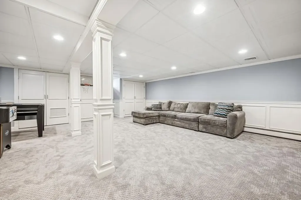 15 Mesa Road Syosset NY 11791