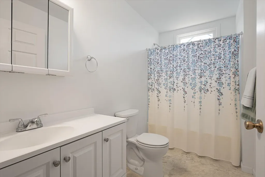 19 West Avenue Lawrence NY 11559