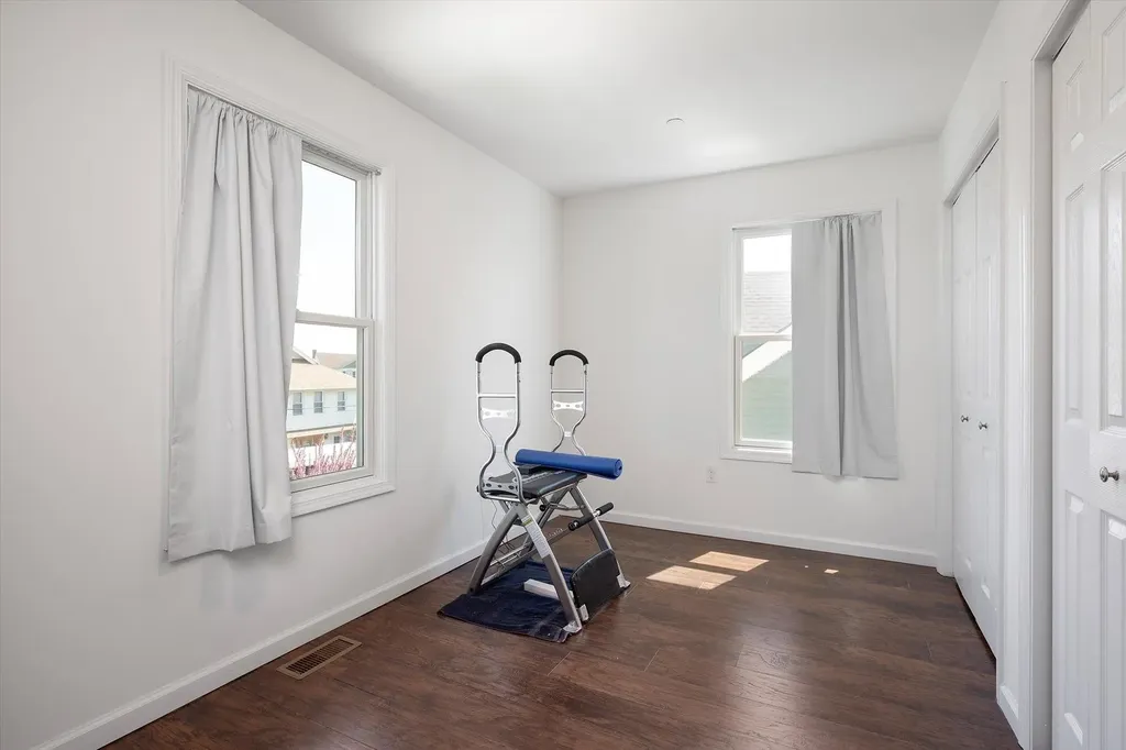 19 West Avenue Lawrence NY 11559