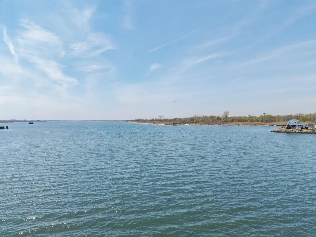 19 West Avenue Lawrence NY 11559