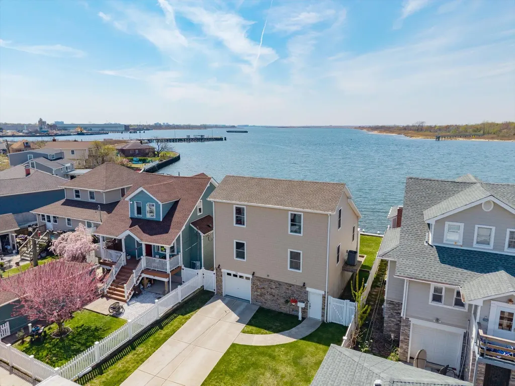 19 West Avenue Lawrence NY 11559