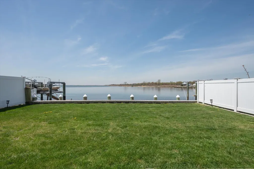 19 West Avenue Lawrence NY 11559
