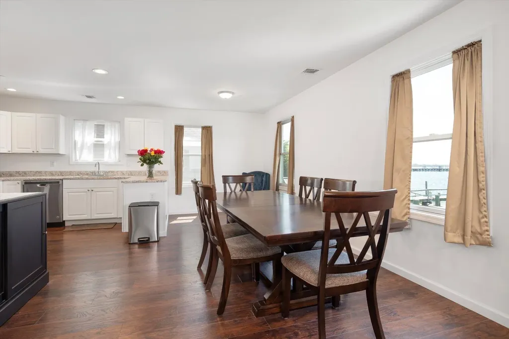 19 West Avenue Lawrence NY 11559
