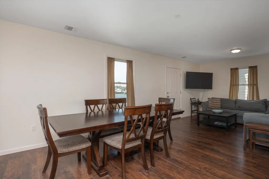 19 West Avenue Lawrence NY 11559