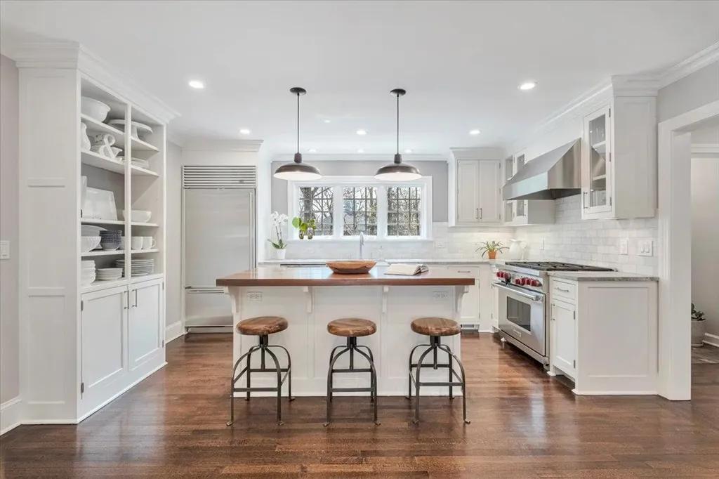 55 Deepwood Drive Chappaqua NY 10514