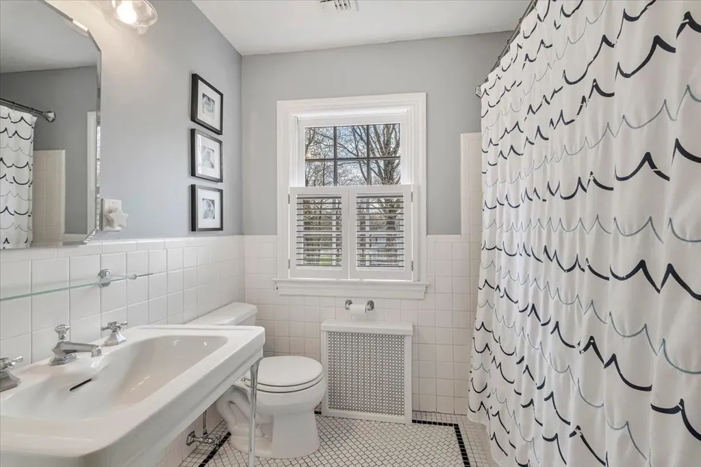 55 Deepwood Drive Chappaqua NY 10514