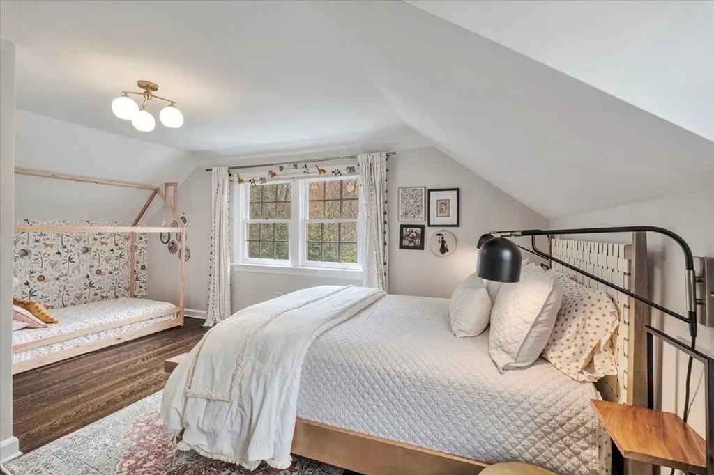 55 Deepwood Drive Chappaqua NY 10514
