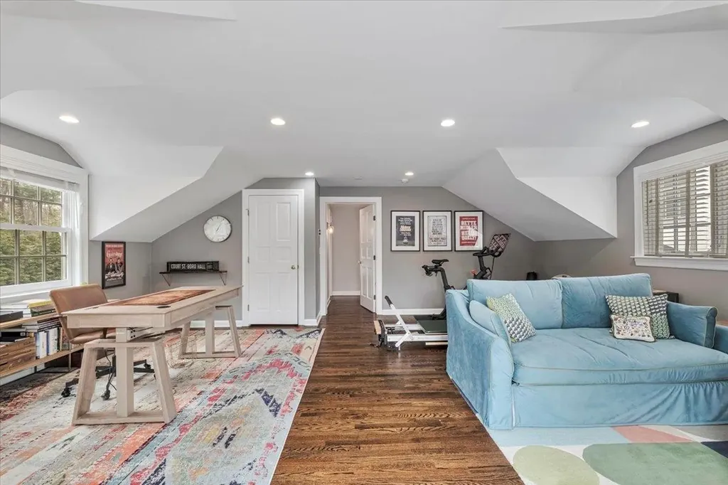 55 Deepwood Drive Chappaqua NY 10514
