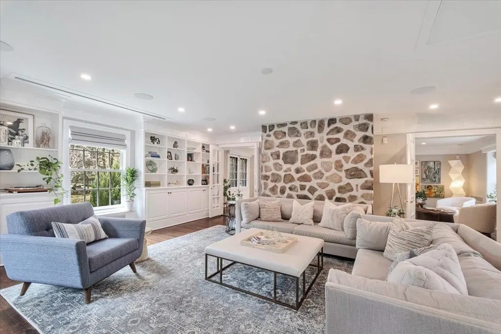 55 Deepwood Drive Chappaqua NY 10514