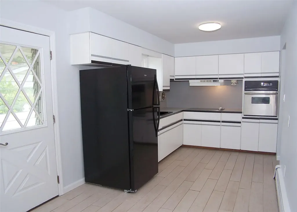 702 Johnson Avenue Ronkonkoma NY 11779