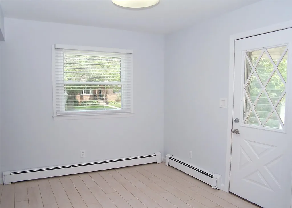 702 Johnson Avenue Ronkonkoma NY 11779