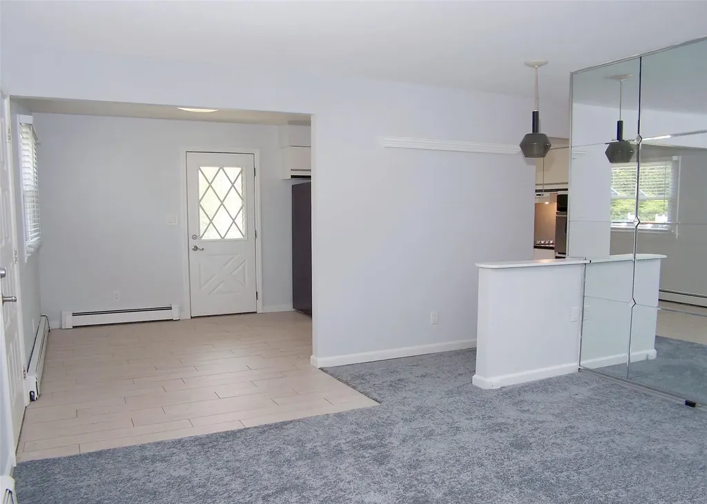 702 Johnson Avenue Ronkonkoma NY 11779