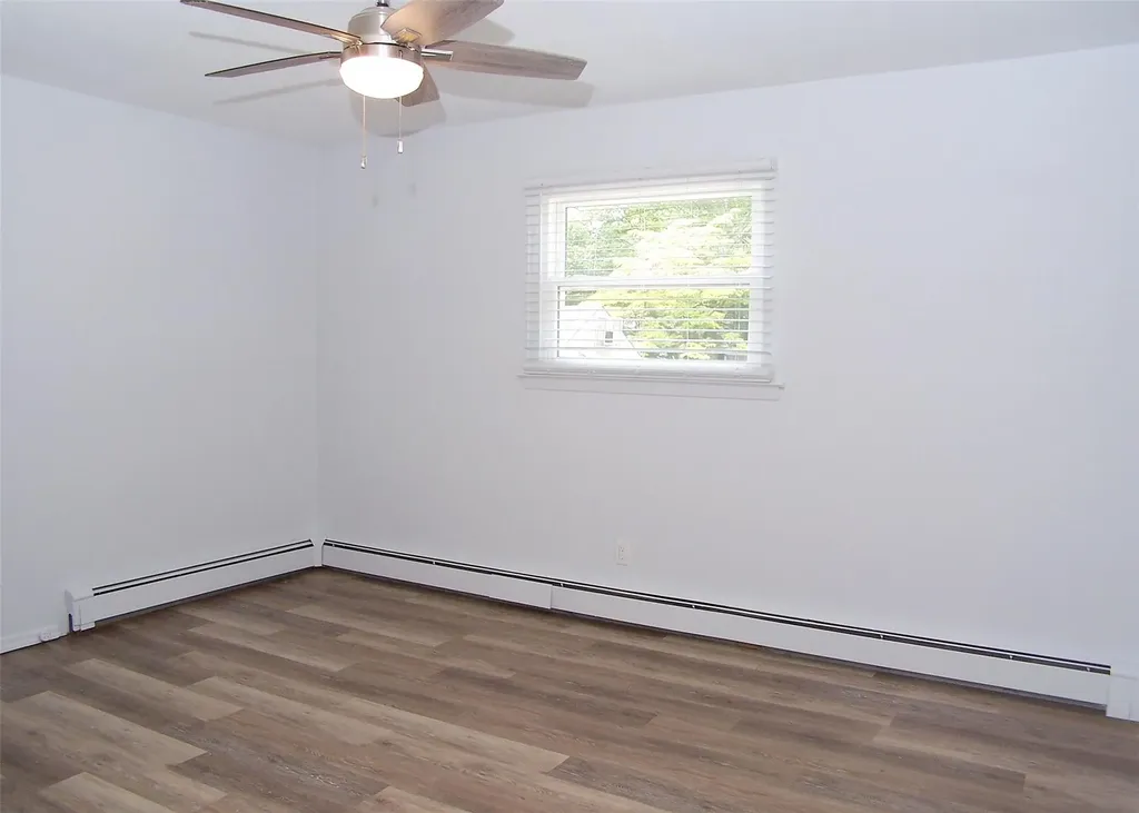 702 Johnson Avenue Ronkonkoma NY 11779