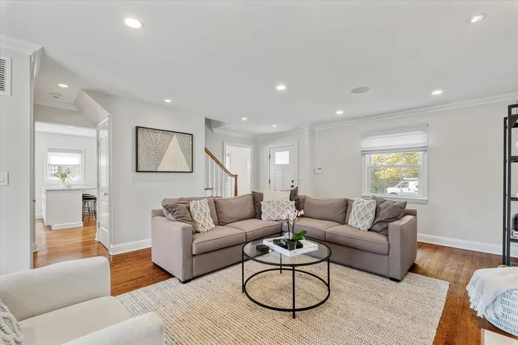 4 Sage Place Eastchester NY 10709