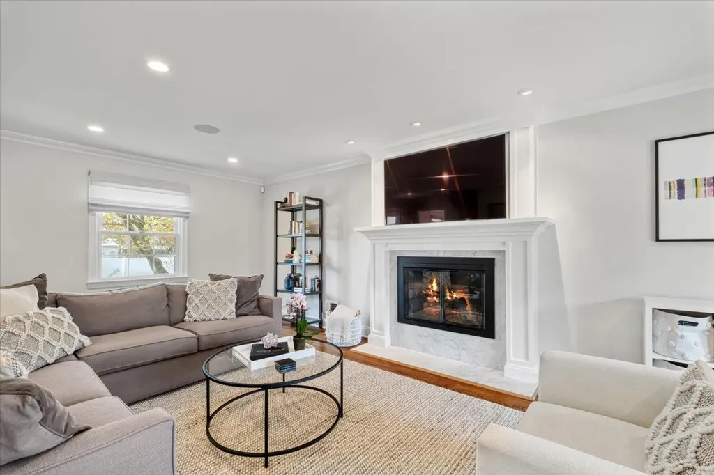 4 Sage Place Eastchester NY 10709